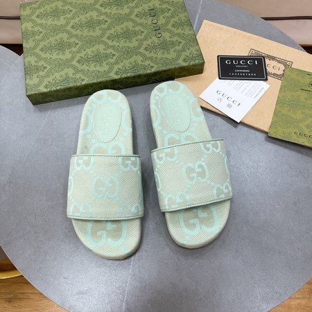 Gucci Thin-soled slippers