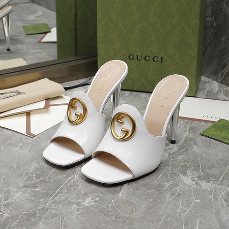 Gucci pointed high heels