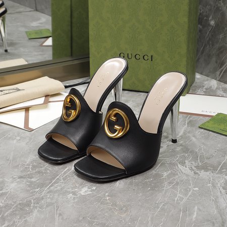 Gucci pointed high heels