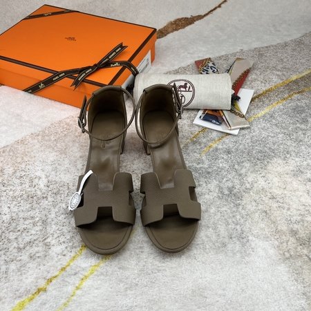 Hermes Epsom leather Santorini sandals