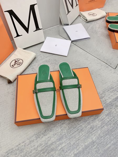 Hermes square toe half slippers