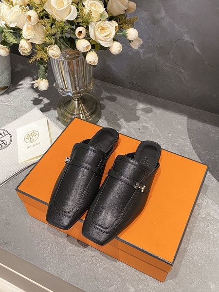 Hermes Groupie square toe H-buckle mules