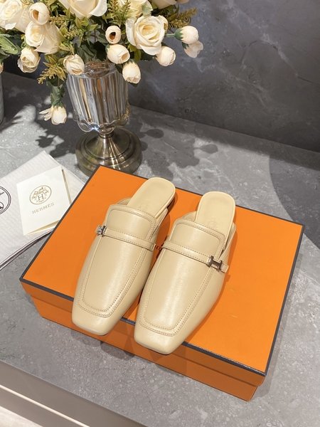 Hermes Groupie square toe H-buckle mules