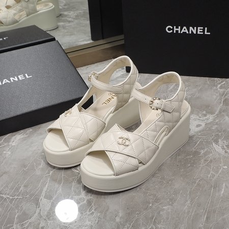 Chanel Thick sole limp sandals