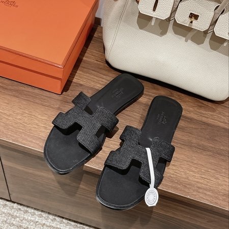 Hermes Original swift calfskin Oran sandals series H slippers