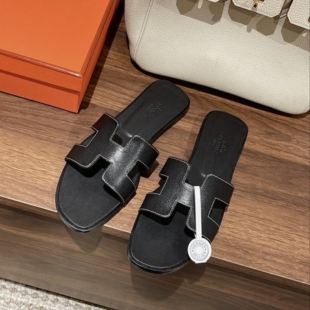 Hermes Original swift calfskin Oran sandals series H slippers