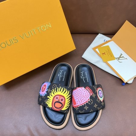 Louis Vuitton Mercerized fabric embossed slippers