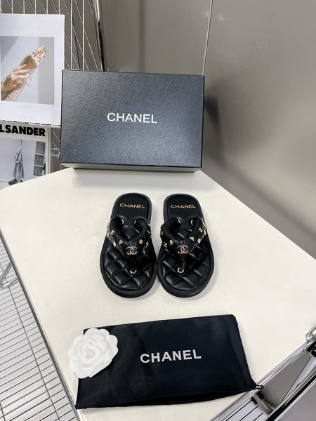 Chanel flip-up beach sandals