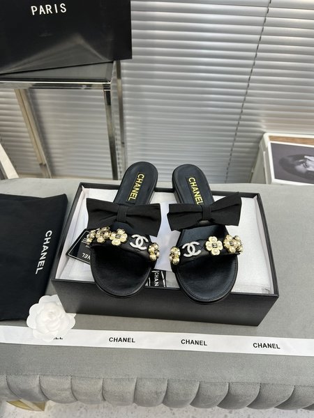 Chanel Bow flower buckle slippers