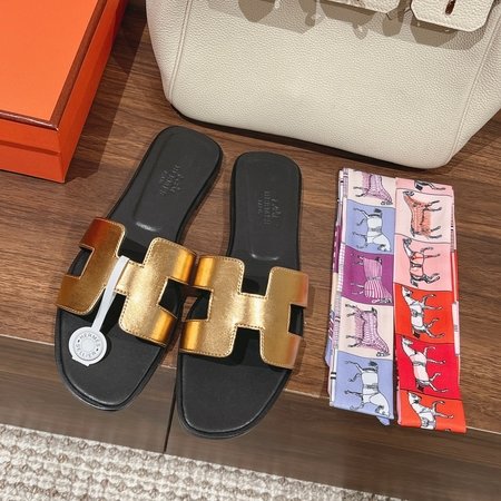 Hermes Original swift calfskin Oran sandals series H slippers