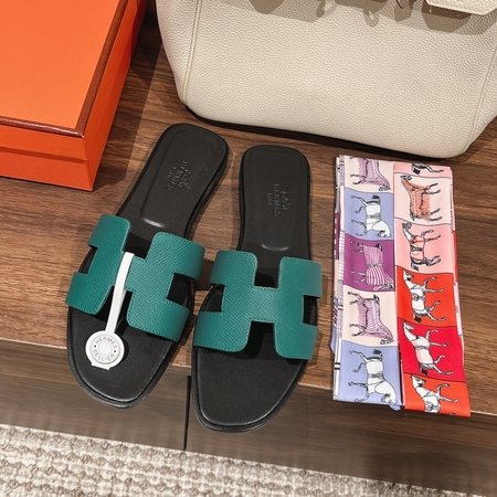 Hermes Original swift calfskin Oran sandals series H slippers