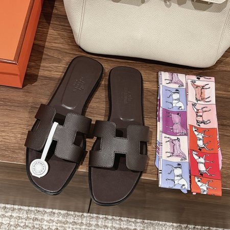 Hermes Original swift calfskin Oran sandals series H slippers