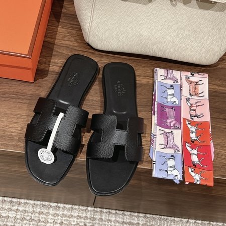 Hermes Original swift calfskin Oran sandals series H slippers