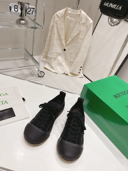 Bottega Veneta canvas shoes