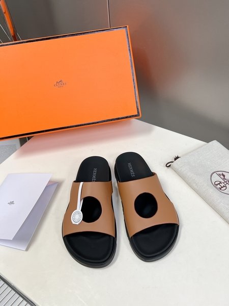 Hermes Couple style slippers