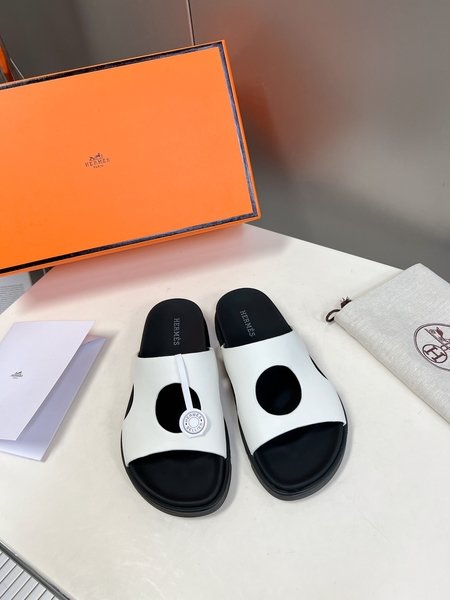 Hermes Couple style slippers