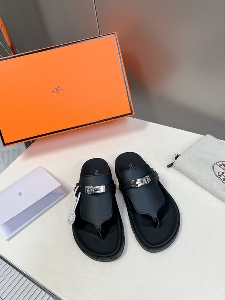 Hermes Couple style slippers