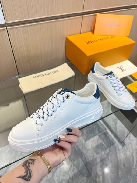 Louis Vuitton Casual shoes