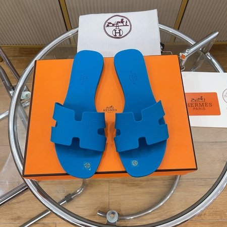 Hermes Aloha sandals