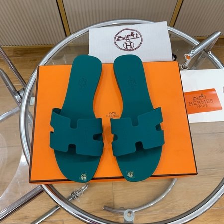 Hermes Aloha sandals