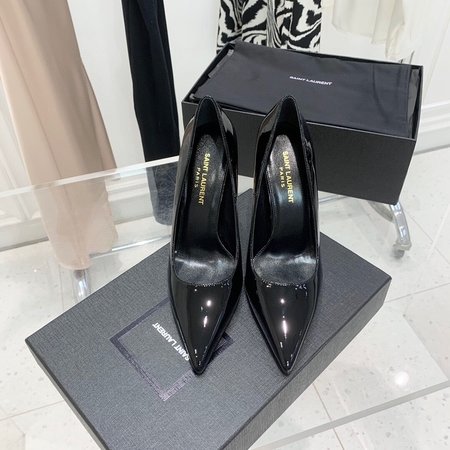 Yves Saint Laurent patent leather high heels