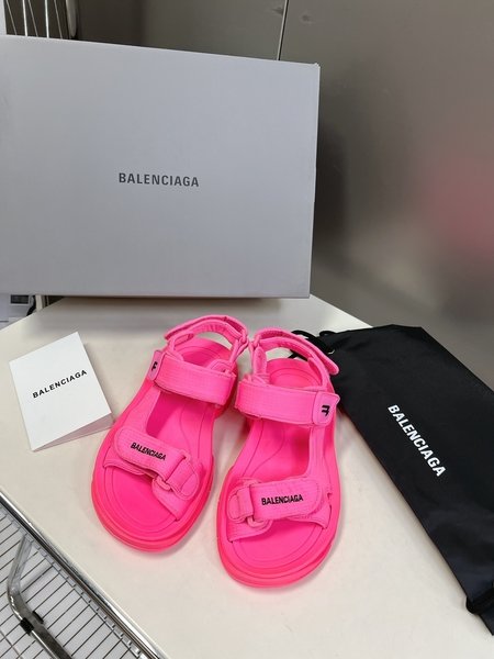 Balenciaga Tourist series sandals
