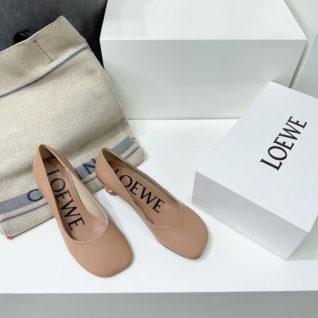 Loewe women s round toe shoes