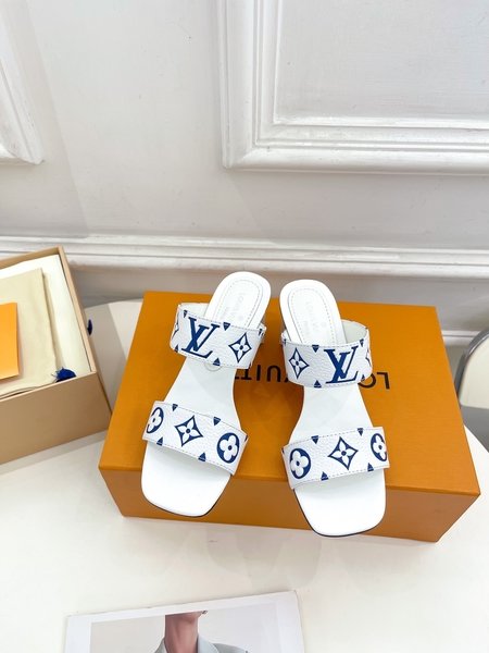 Louis Vuitton Cowhide sandals