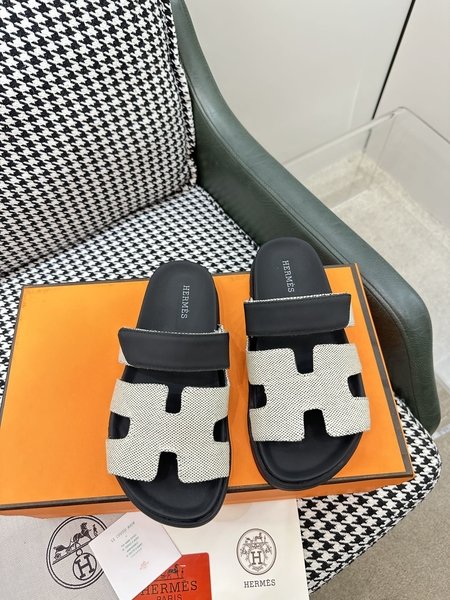 Hermes New H sandals