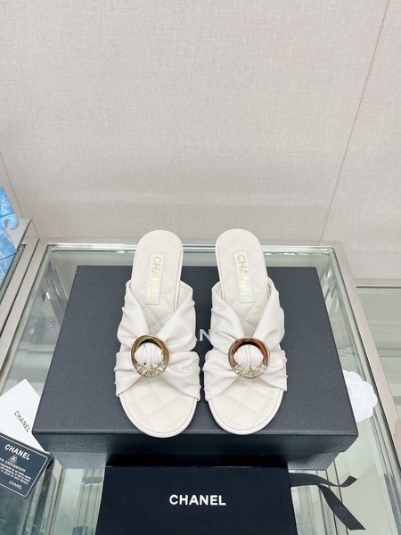 Chanel Cross strap round buckle slippers