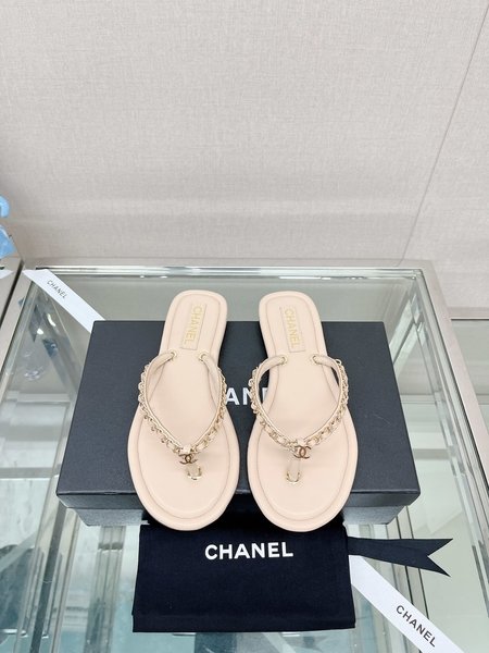 Chanel chain flip-flop sandals