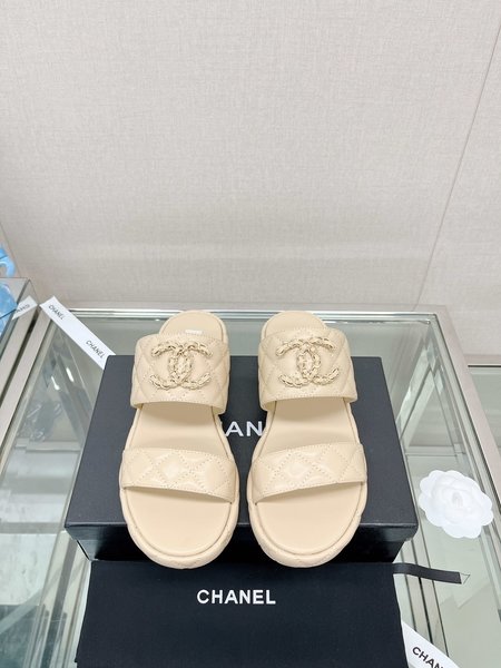 Chanel Thick sole double strap slippers