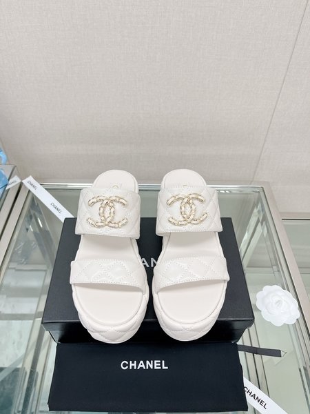 Chanel Thick sole double strap slippers