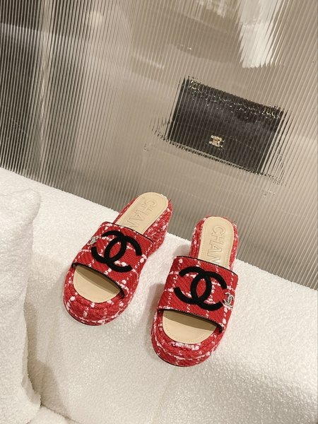 Chanel Thick sole woolen slippers