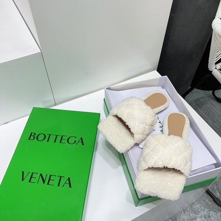 Bottega Veneta Plush woolen flat and high-heeled slippers