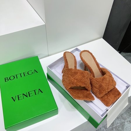 Bottega Veneta Plush woolen flat and high-heeled slippers