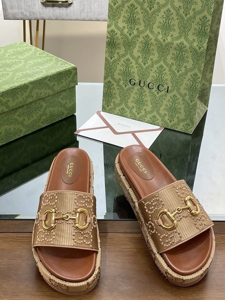Gucci horsebit slippers