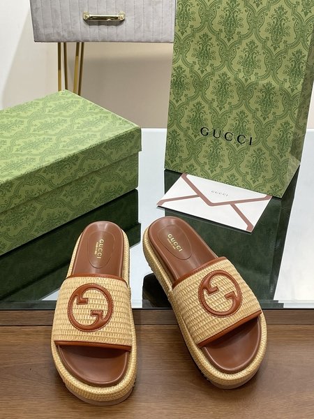 Gucci Phila grass platform sandals and slippers