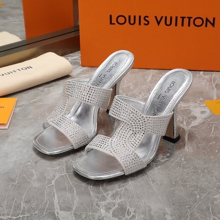 Louis Vuitton Italian genuine leather outsole slippers