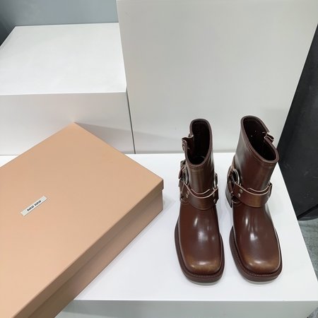Miu Miu Imported custom polished cowhide short boots