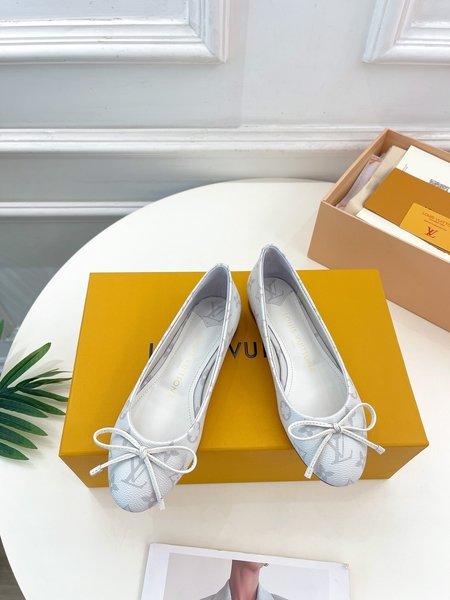 Louis Vuitton Flat bow ballet shoes