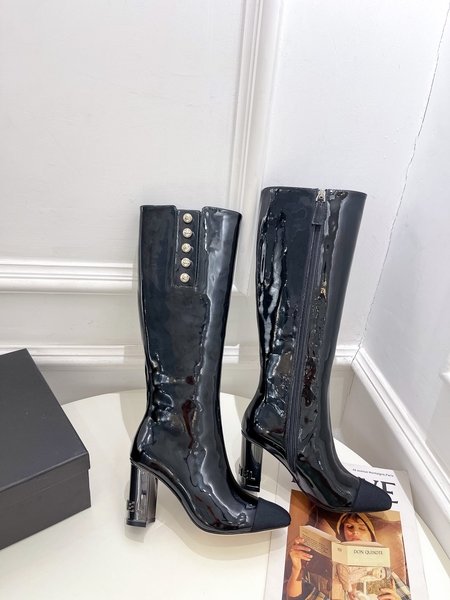 Chanel Classic electroplated heel pearl high heel boots