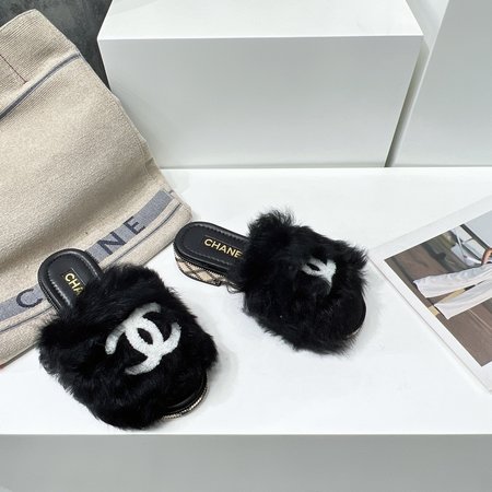 Chanel Tuscany fur slippers