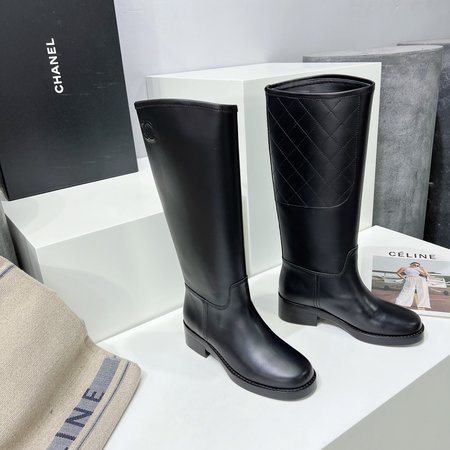 Chanel Glossy electric embroidered rhombus knight boots