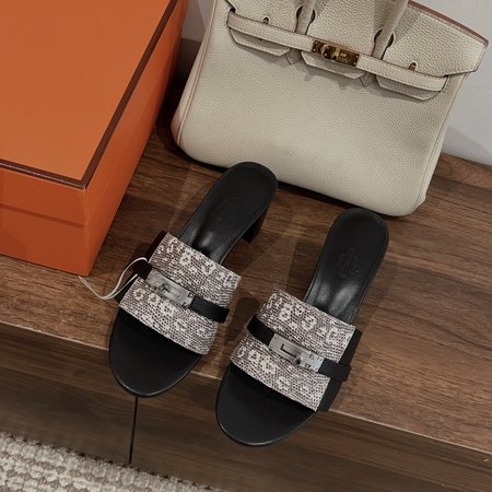 Hermes New Gigi sandals slippers