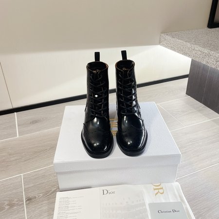 Dior British style brogue toe retro Martin boots