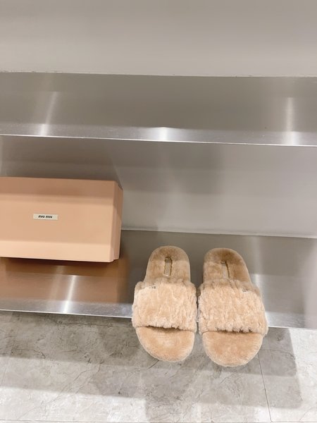 Miu Miu Sheepskin lined woolen slippers