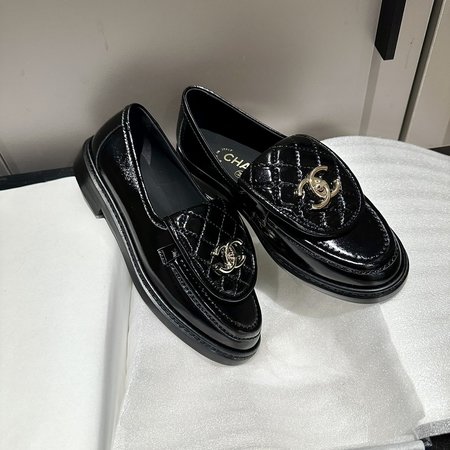 Chanel Genuine leather outsole loafers