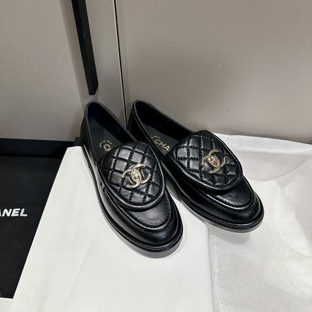 Chanel Genuine leather outsole loafers