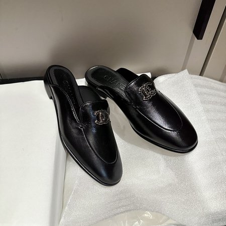 Chanel Genuine leather outsole loafers